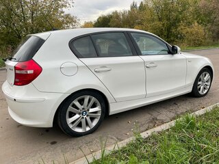 2011 BMW 1 серии 116i I (E81/E82/E87/E88) Рестайлинг, белый, 730000 рублей, вид 5