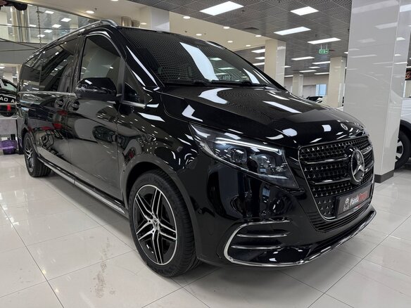 2026 Mercedes-Benz V-Класс 300 d экстра длинный III (W447) Рестайлинг 2, чёрный