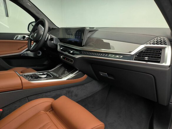 2025 BMW X7 40d I (G07) Рестайлинг, чёрный, 18300000 рублей - вид 21