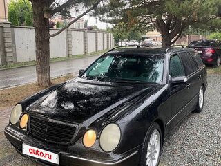 2001 Mercedes-Benz E-Класс 240 II (W210, S210) Рестайлинг, чёрный, 450000 рублей, вид 1