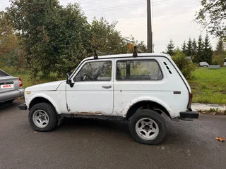 2001 Lada (ВАЗ) 2121 (4x4) I Рестайлинг, белый, 90000 рублей, вид 4