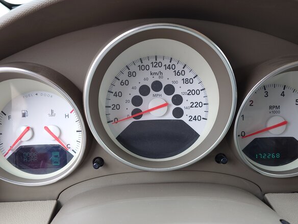 2008 Dodge Caliber I, красный, 460000 рублей - вид 8