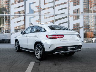 2015 Mercedes-Benz GLE Coupe 400 I (C292), белый, 3930000 рублей, вид 2