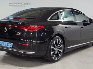 2022 Mercedes-Benz EQE 350+, чёрный, 7317611 рублей, вид 3