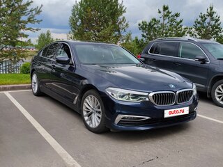 2018 BMW 5 серии 520d VII (G30/G31/G38), синий, 4100000 рублей, вид 3