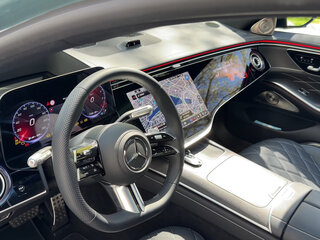 2026 Mercedes-Benz S-Класс 580 Long 4MATIC VII (W223) Рестайлинг, зелёный, 27000000 рублей, вид 3