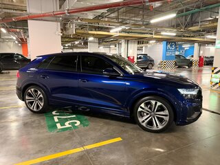 2020 Audi Q8 55 TFSI I (4M), синий, 6990000 рублей, вид 5
