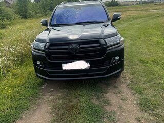 2019 Toyota Land Cruiser 200 Series Рестайлинг 2, чёрный, 7900000 рублей, вид 1