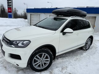 2011 Volkswagen Touareg II, белый, 2300000 рублей, вид 3