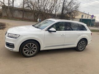 2017 Audi Q7 II (4M), белый, 3500000 рублей, вид 4