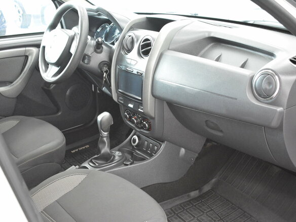 2017 Renault Duster I Рестайлинг, белый, 1355000 рублей - вид 7