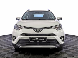 2017 Toyota RAV4 IV (XA40) Рестайлинг, белый, 2550000 рублей, вид 2