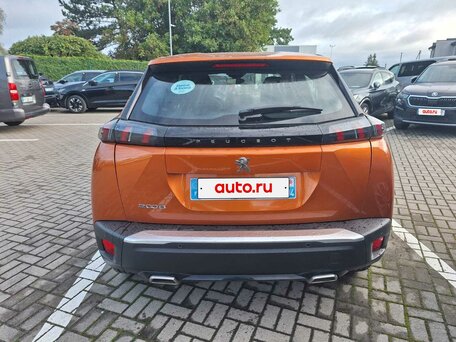 2023 Peugeot 2008 8AT II, оранжевый, 1699000 рублей, вид 5