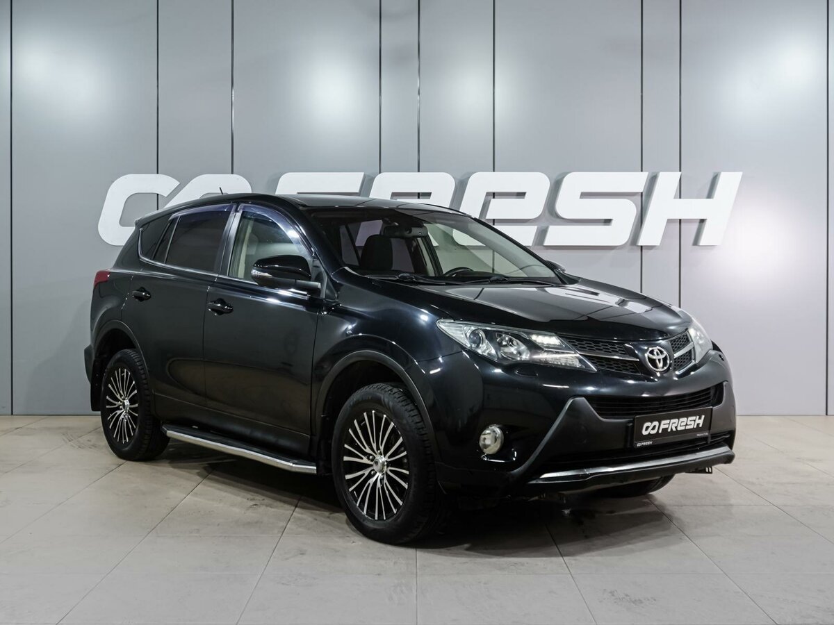 Открыть фотографии: Toyota RAV4 IV (XA40)