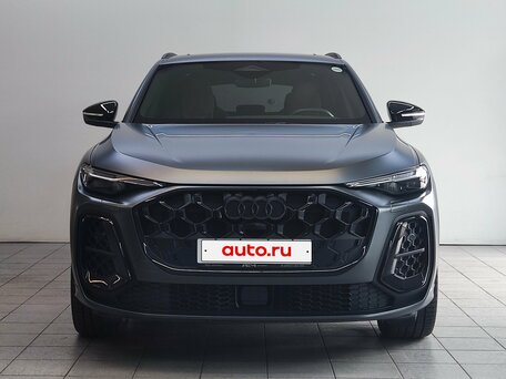 2026 Audi Q5 45 TFSI III (GU), серый, 8890000 рублей, вид 2