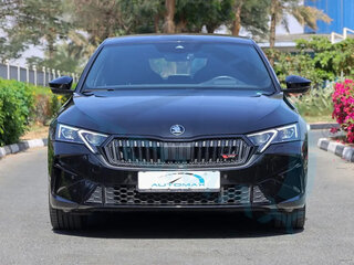 2025 Skoda Octavia RS IV Рестайлинг, чёрный, 6823450 рублей, вид 2