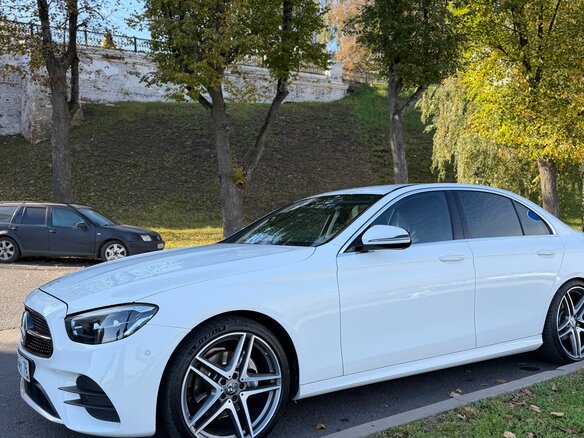 2020 Mercedes-Benz E-Класс 200 V (W213, S213, C238) Рестайлинг, белый, 3650000 рублей - вид 2