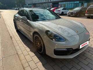 2020 Porsche Panamera 4 Sport Turismo II, серый, 9500000 рублей, вид 3