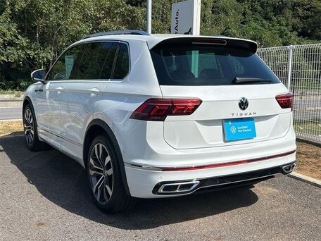 2021 Volkswagen Tiguan II Рестайлинг, белый, 1720000 рублей, вид 5