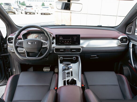 2023 Geely Coolray I, серый, 1695000 рублей - вид 16