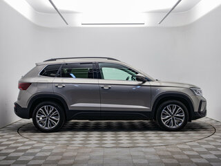 2022 Volkswagen Taos I, коричневый, 2610000 рублей, вид 4