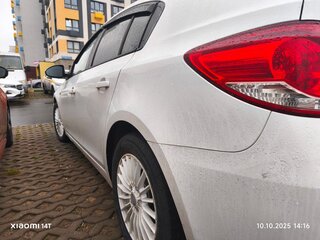2013 Chevrolet Cruze I Рестайлинг, белый, 600000 рублей, вид 3