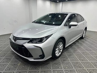 2022 Toyota Corolla XII (E210), серебристый, 1550000 рублей, вид 1