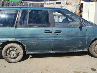 1993 Nissan Prairie II (M11), зелёный, 147900 рублей, вид 3