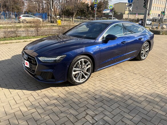 2020 Audi A7 55 TFSI II (4K), синий, 5550000 рублей