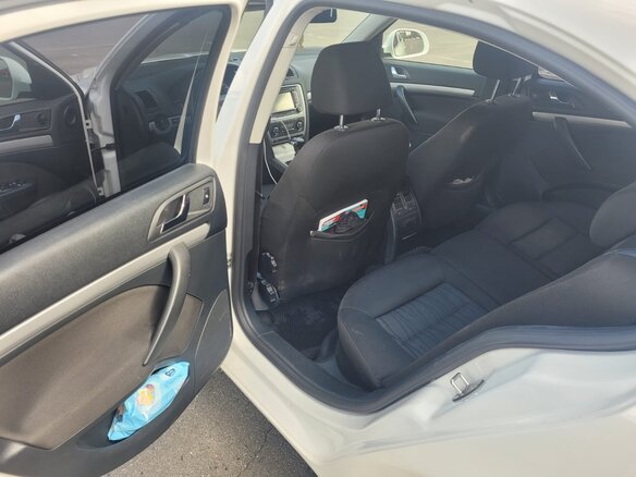 2012 Skoda Octavia II (A5) Рестайлинг, белый, 1050000 рублей - вид 12