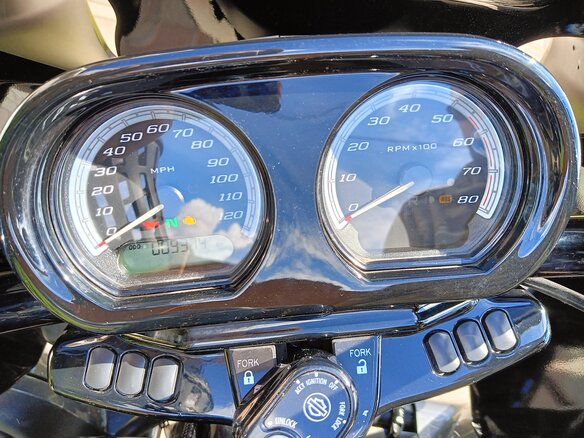 2021 Harley-Davidson Road Glide Limited, серый, 2299000 рублей - вид 16