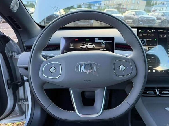2026 Changan Qiyuan A06 28.39 kWh, серебристый, 2463000 рублей - вид 9