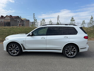 2021 BMW X7 M50d I (G07), белый, 8200000 рублей, вид 3