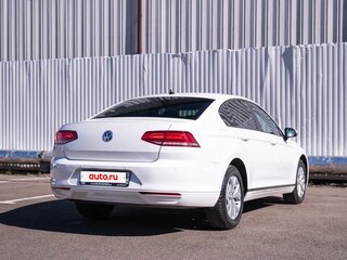 2018 Volkswagen Passat B8, белый, 1350000 рублей, вид 4