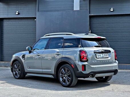 2021 Mini Countryman Cooper II Рестайлинг, серый, 2580000 рублей, вид 3
