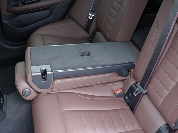 2025 BMW 4 серии 420i G22, G23, G26 Рестайлинг, чёрный - вид 38