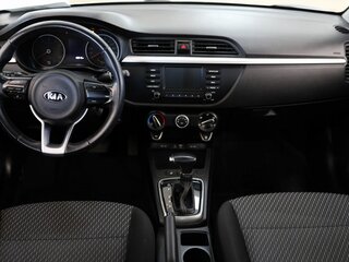 2019 Kia Rio IV, серебристый, 1510000 рублей, вид 4