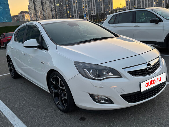 2012 Opel Astra J, белый, 945000 рублей - вид 8