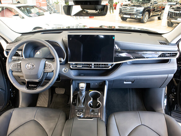 2026 Toyota Highlander IV (XU70), чёрный, 5690000 рублей - вид 8