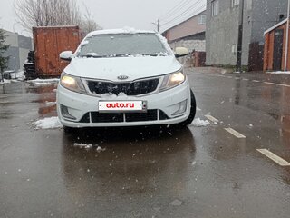 2014 Kia Rio 6-speed III, белый, 400000 рублей, вид 1