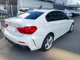 2023 BMW 1 серии 120i III (F52) Рестайлинг, белый, 1890000 рублей, вид 4