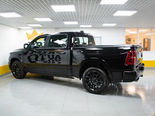 2026 Ram 1500 Crew Cab V Рестайлинг, чёрный, 10599000 рублей, вид 4