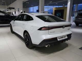 2024 Changan UNI-V I, белый, 3333900 рублей, вид 2
