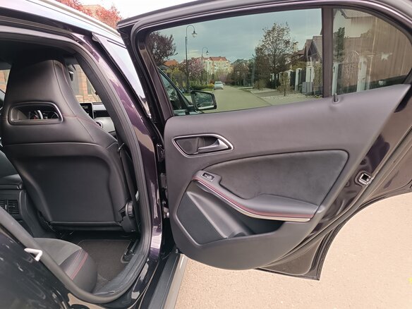 2015 Mercedes-Benz GLA 200 I (X156), фиолетовый, 1900000 рублей - вид 31