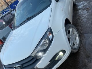 2018 Lada (ВАЗ) Granta I Рестайлинг, белый, 375000 рублей, вид 4