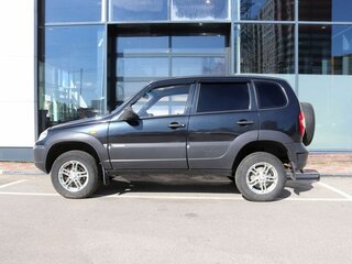 2011 Chevrolet Niva I Рестайлинг, чёрный, 450000 рублей, вид 2