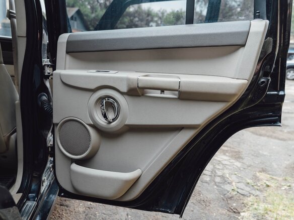2006 Jeep Commander, чёрный, 1730000 рублей - вид 15