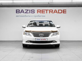 2013 Toyota Camry VII (XV50), белый, 1650000 рублей, вид 3