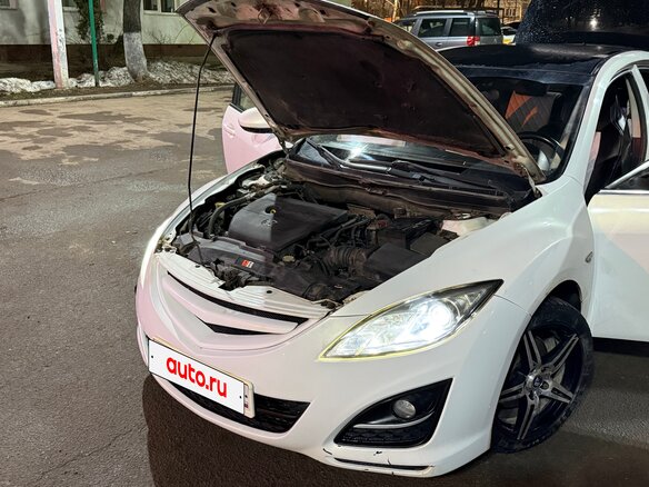 2010 Mazda 6 II (GH) Рестайлинг, белый, 850000 рублей - вид 20