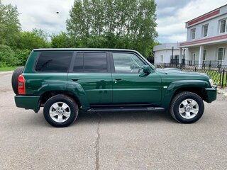 2004 Nissan Patrol V (Y61) Рестайлинг, зелёный, 1350000 рублей, вид 3